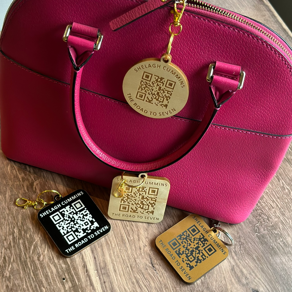 SMART KEYCHAIN | QR CODE